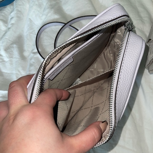 Michael Kors Crossbody Camera Bag - Picture 5 of 7